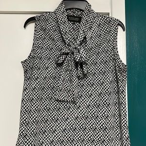 EUC Bow Tie Detail Sleeveless Blouse Black Label by Evan Picone Size L
